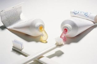 愛(ài)牙日特輯 牙膏貴的好？早晚需不同？你想知道的牙膏問(wèn)題都在這里